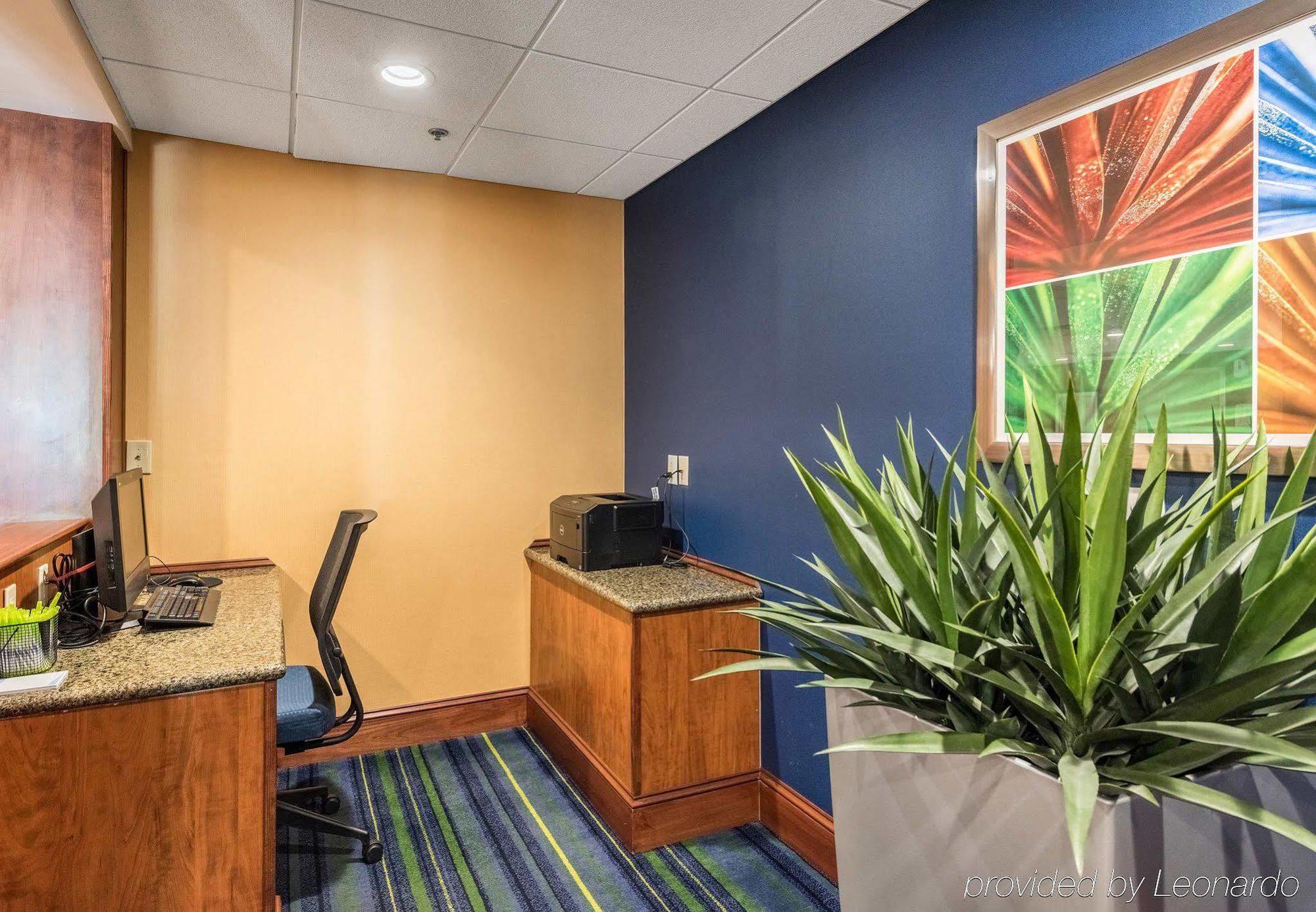 Fairfield By Marriott & Outlets 3* Asheville